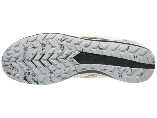 Men's Saucony Havok XC3. White upper. Bottom view.