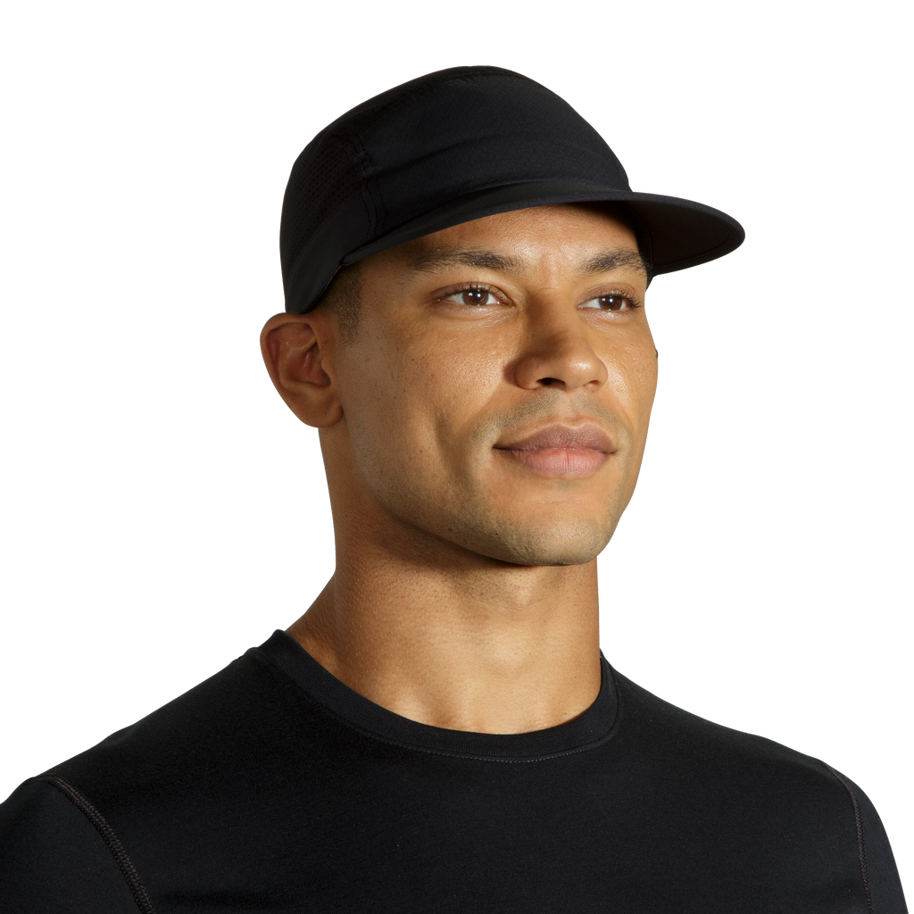 Unisex Brooks Propel Mesh Hat. Black. Front/Lateral view.