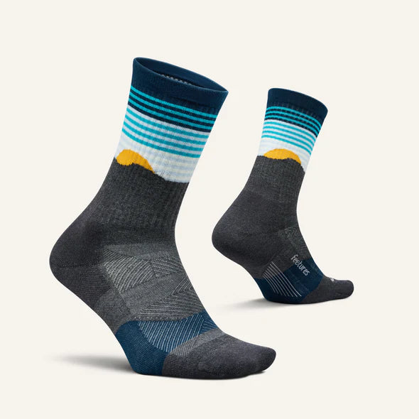 Feetures Trail Max Cushion Mini crew. Multicolored. Lateral/Medial view.
