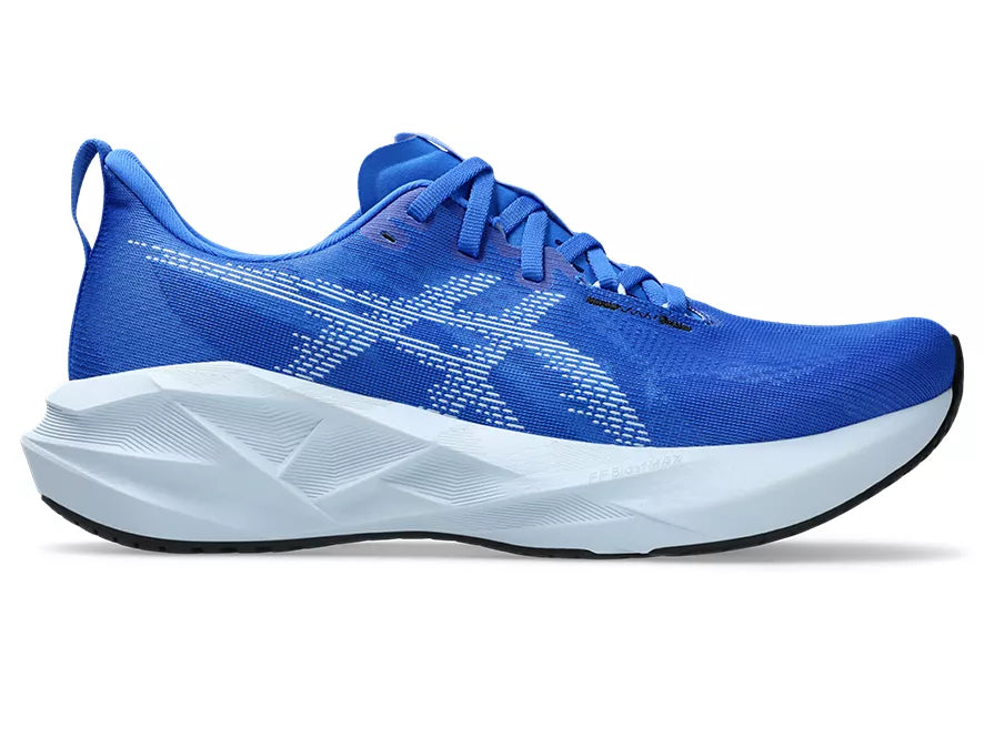 Men's Asics Novablast 5. Blue upper. Light Blue midsole. Lateral view.