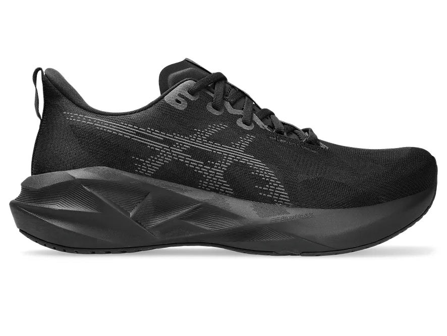 Men's Asics Novablast 5. Black upper. Black midsole. Lateral view.