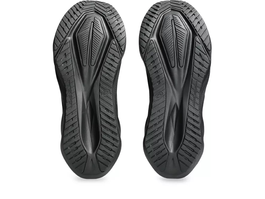 Men's Asics Novablast 5. Black upper. Black midsole. Bottom view.