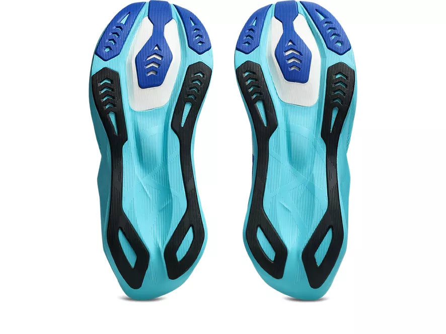 Men's Asics Novablast 6 White/Energy Aqua outsole view