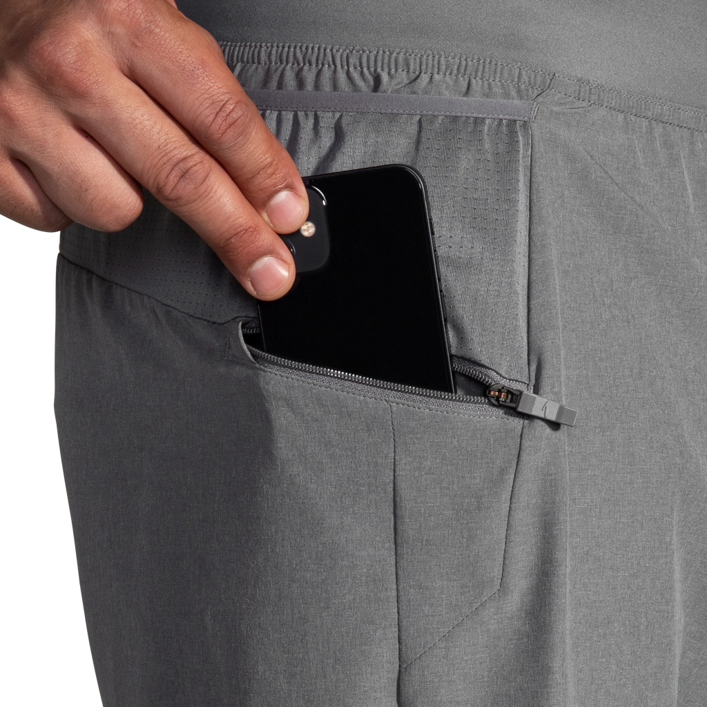 Men's Brooks Sherpa 5" 2-in-1 Shorts. Charcoal. Pocket closeup.