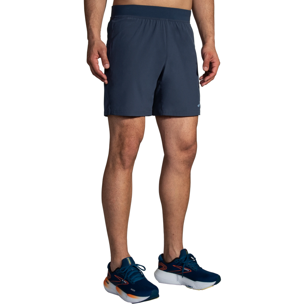 Men's Brooks Sherpa 7" 2-in-1 Shorts. Blue/Grey. Front view.