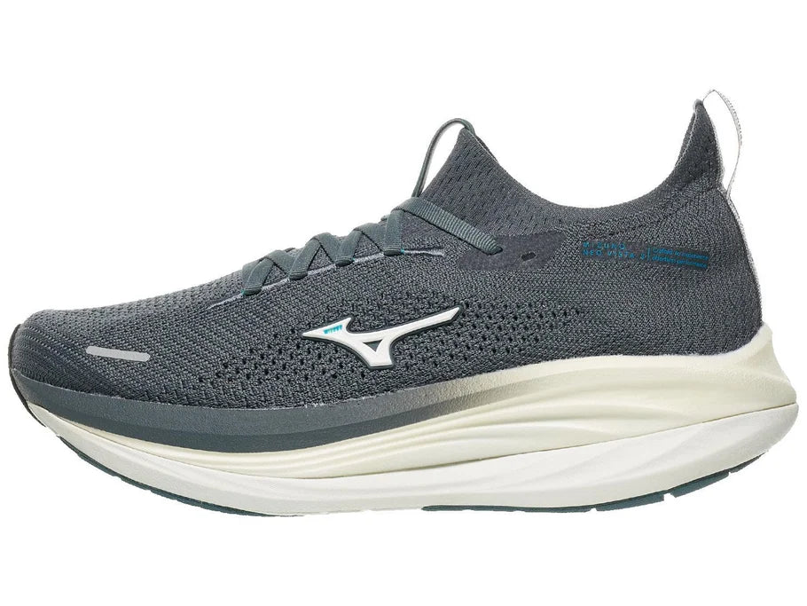 Men's Mizuno Neo Vista 3 in Dark Slate/White, lateral view.