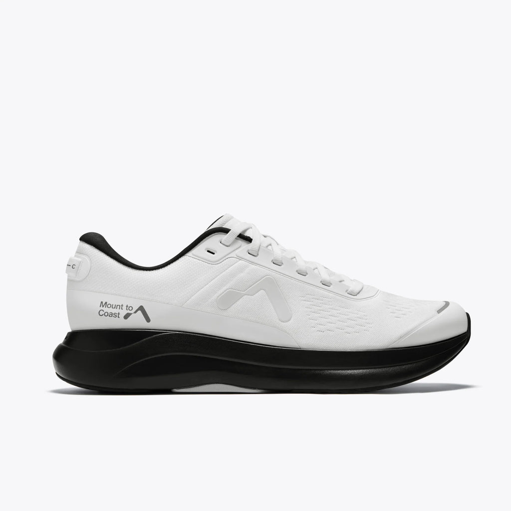 Men's Mount to Coast. P1. White upper. Black midsole. Lateral view.