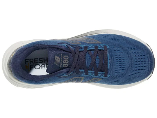 Men's New Balance 880 v15. Blue upper. White midsole. Top view.