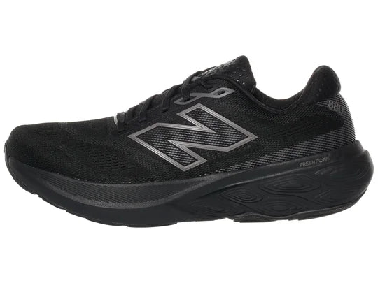 Men's New Balance 880 v15. Black upper. Black midsole. Lateral view.
