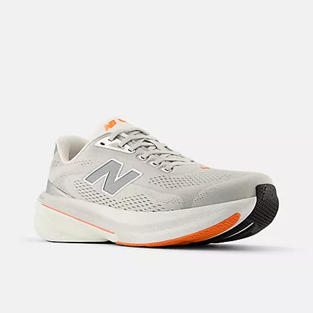 Men's New Balance 860 v15. Grey upper. White midsole. Lateral view.