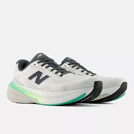 Men's New Balance 860 v15. White upper. White midsole. Lateral view.