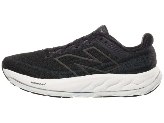 Men's New Balance Vongo v6. Black upper. White midsole. Lateral view.