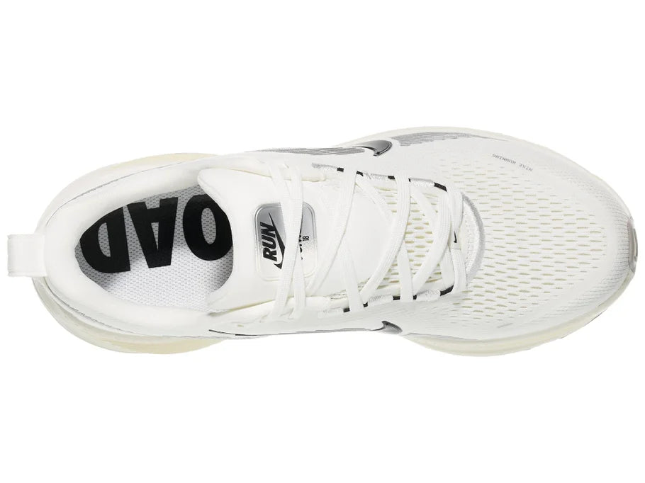 Men's Nike Vomero 18. White upper. Off White midsole. Top view.