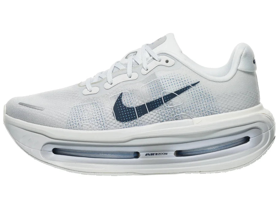 Men's Nike Vomero Premium. Grey upper. Grey midsole. Lateral view.