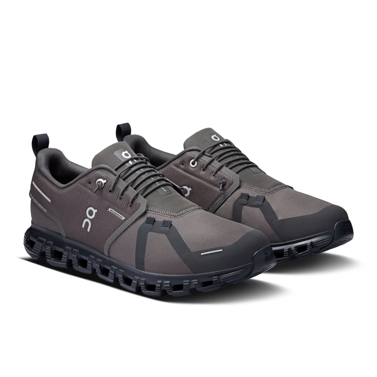 Men's On Cloud 6 WP. Black upper. Black midsole. Lateral view.