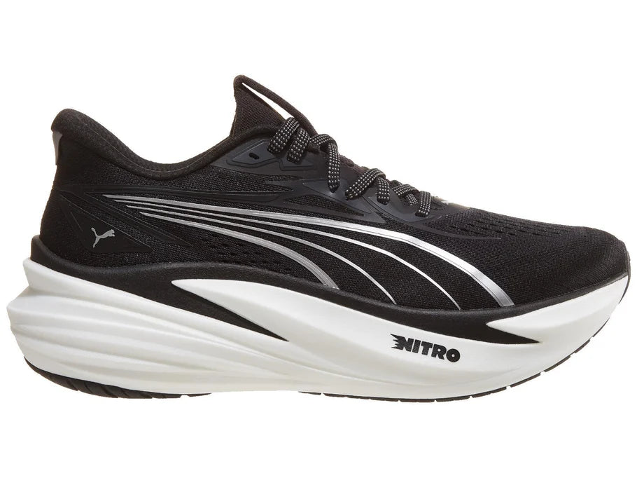 Men's PUMA MagMax Nitro 2. Black upper. White midsole. Lateral view.