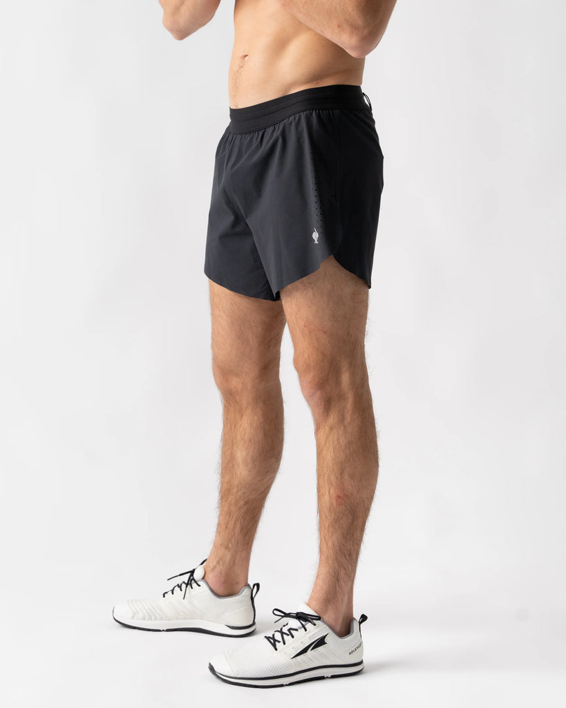 Men's rabbit Fuel n' Fly 5" Shorts. Black.