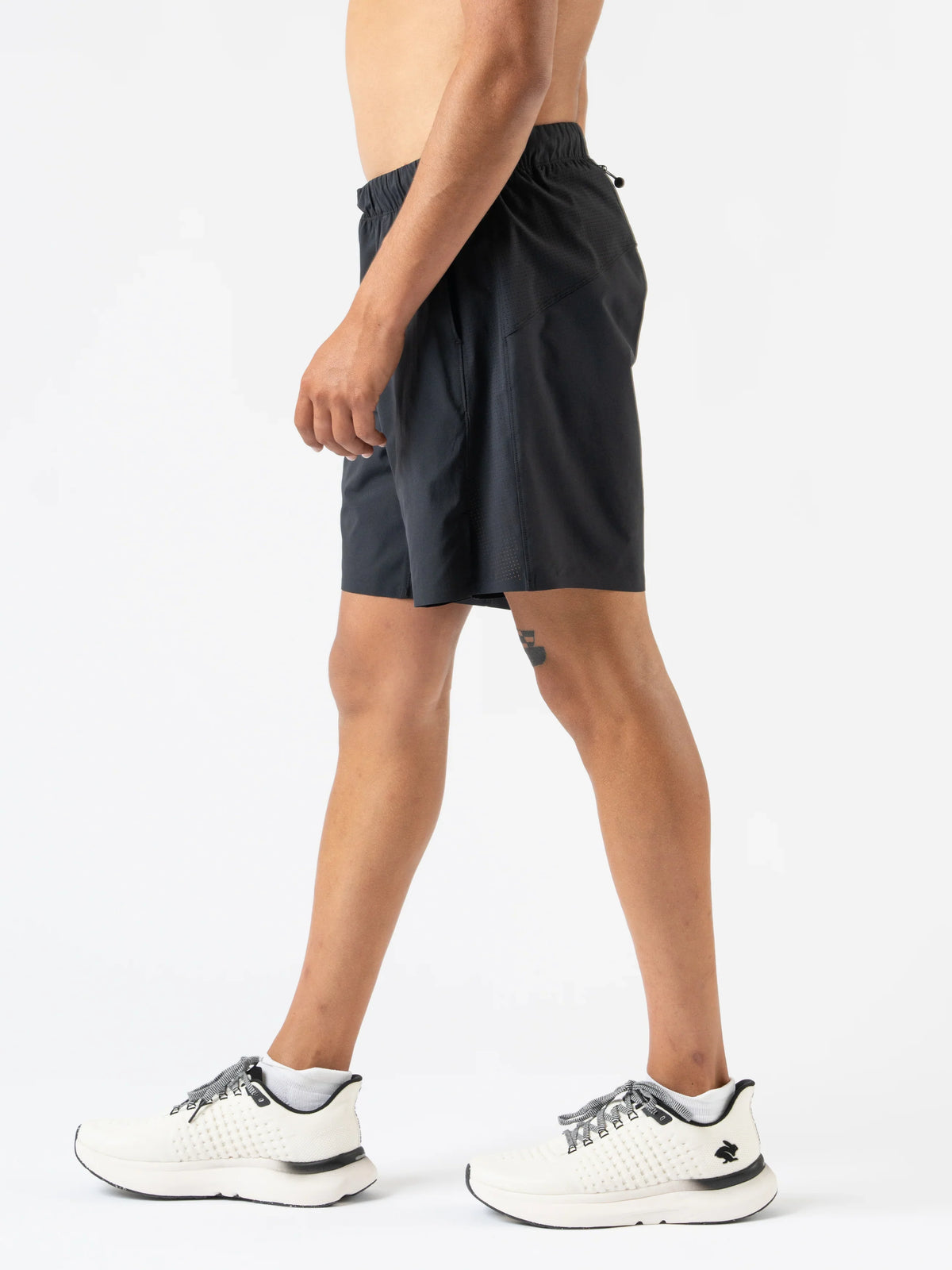 Men's rabbit Tried N' True 7-inch shorts in Black, side view.
