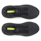 Men's Saucony Guide 19. Black upper. Black midsole. Top view.