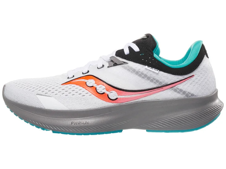 Men's Saucony Ride 16. White upper. Grey midsole. Lateral view.