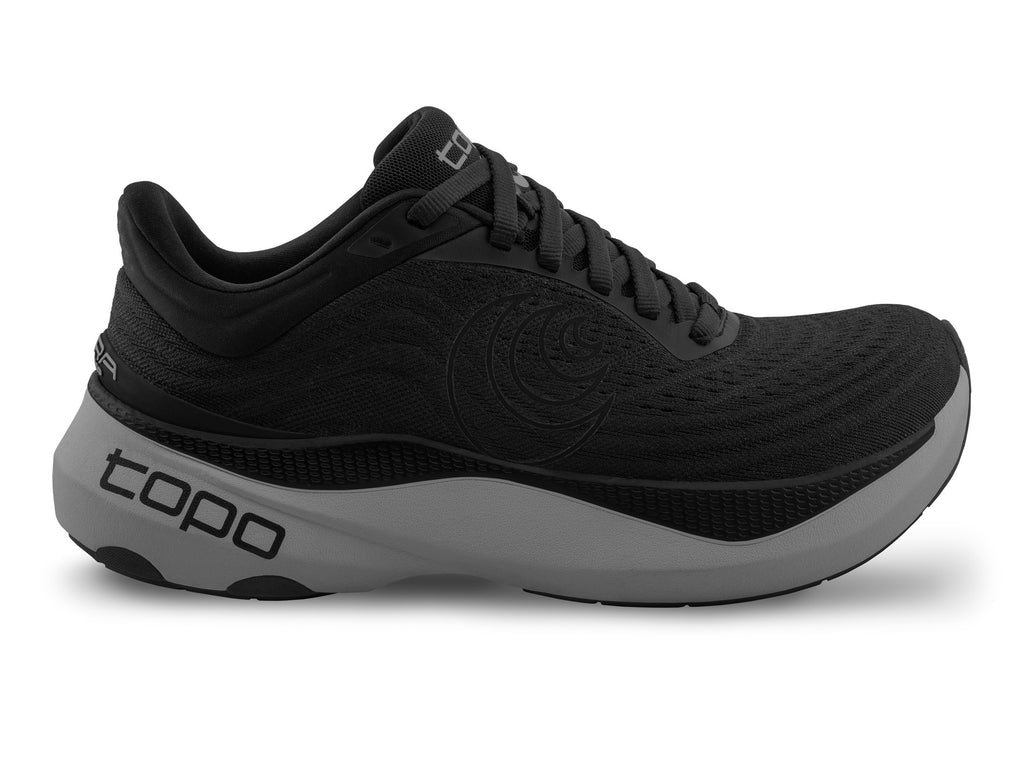 Men's Topo Aura. Black upper. Dark Grey midsole. Lateral view.
