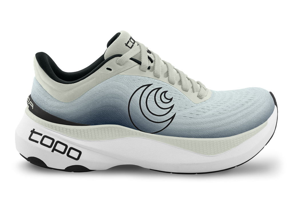 With Topo Aura. Light Grey upper. White midsole. Lateral view.