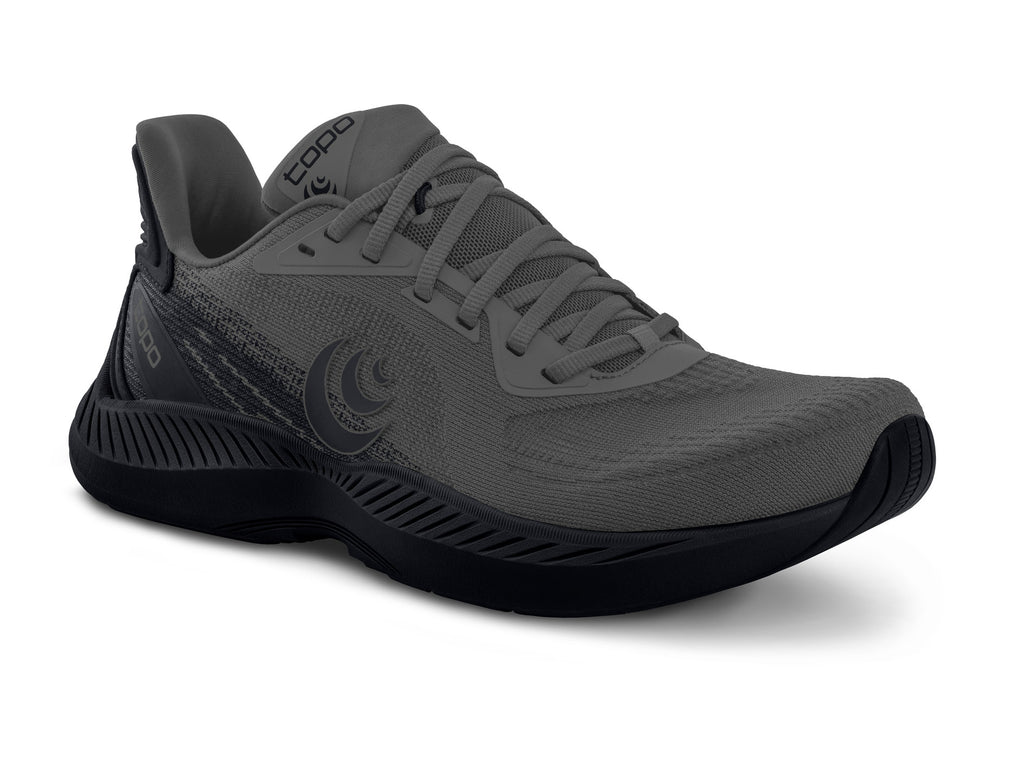 Men's Topo Fli-Lyte 6. Dark Grey upper. Black midsole. Lateral view.