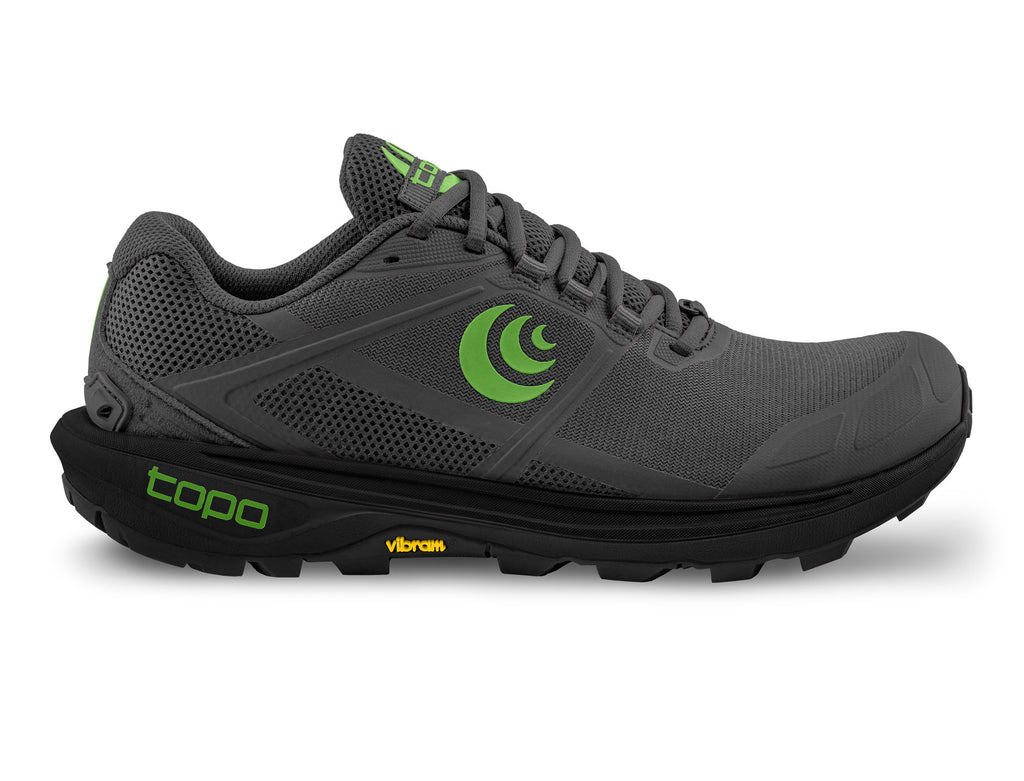 Men's Topo Athletic Terraventure 4. Dark grey upper. Black midsole. Lateral view.