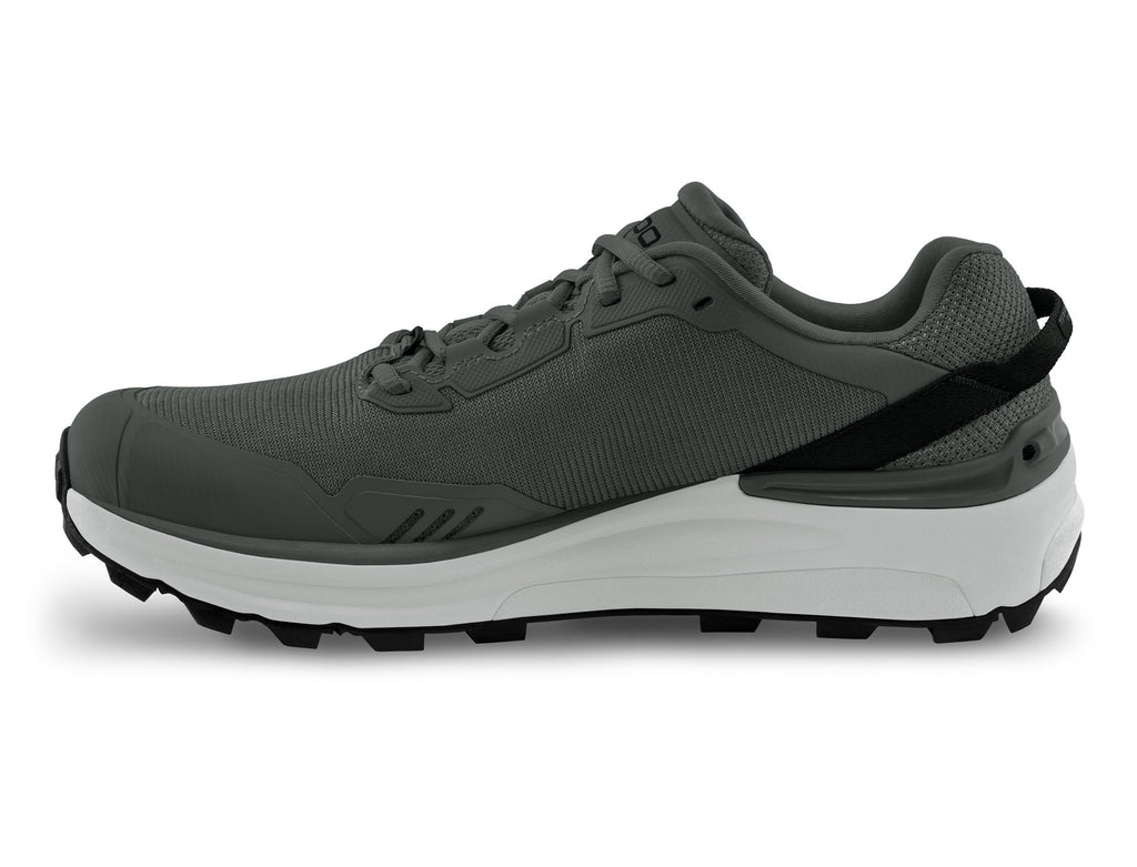 Men's Topo Traverse. Dark Grey upper. Light Grey midsole. Medial view.