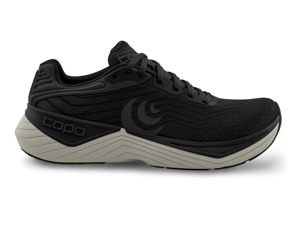 Men's Topo Ultrafly 5. Black upper. Grey midsole. Lateral view.