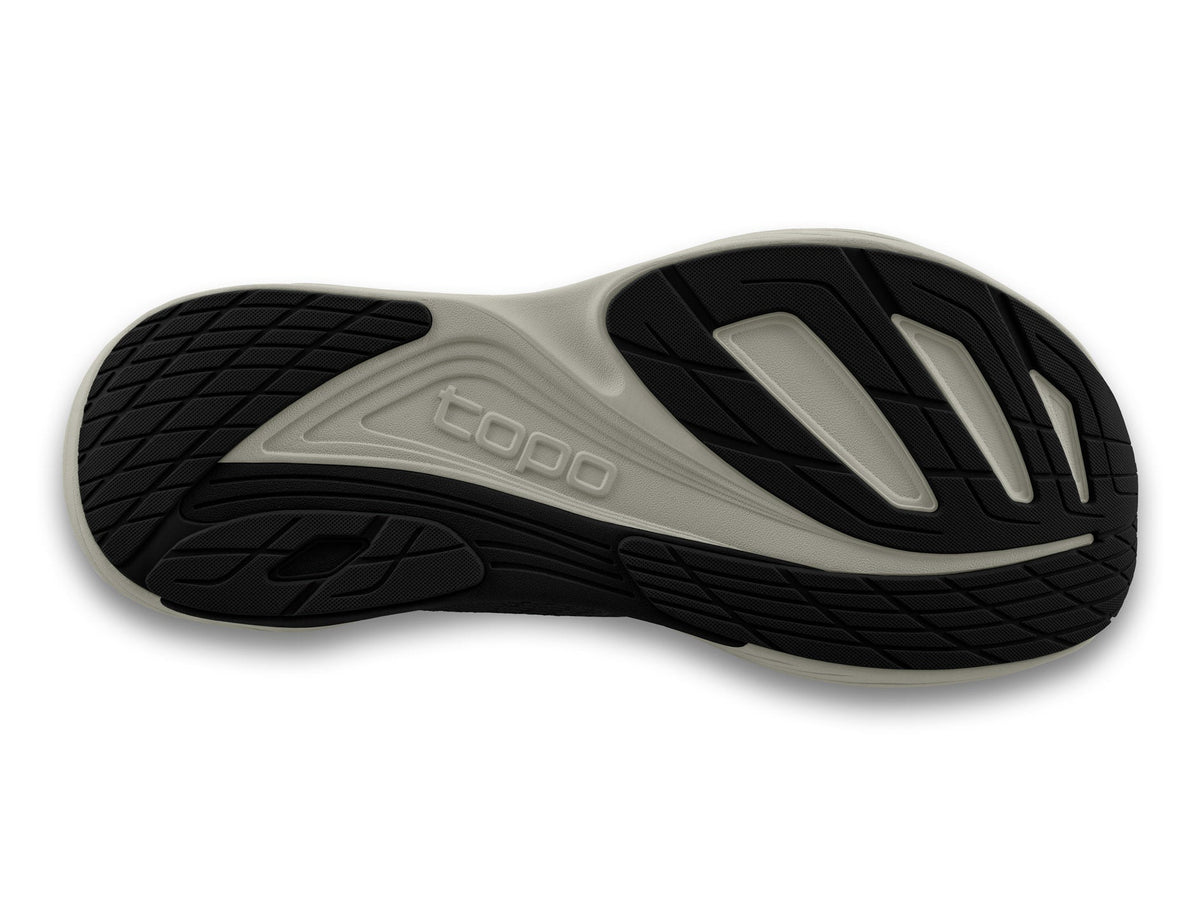 Men's Topo Athletic Ultrafly 5 in Black/Charcoal, outsole view
