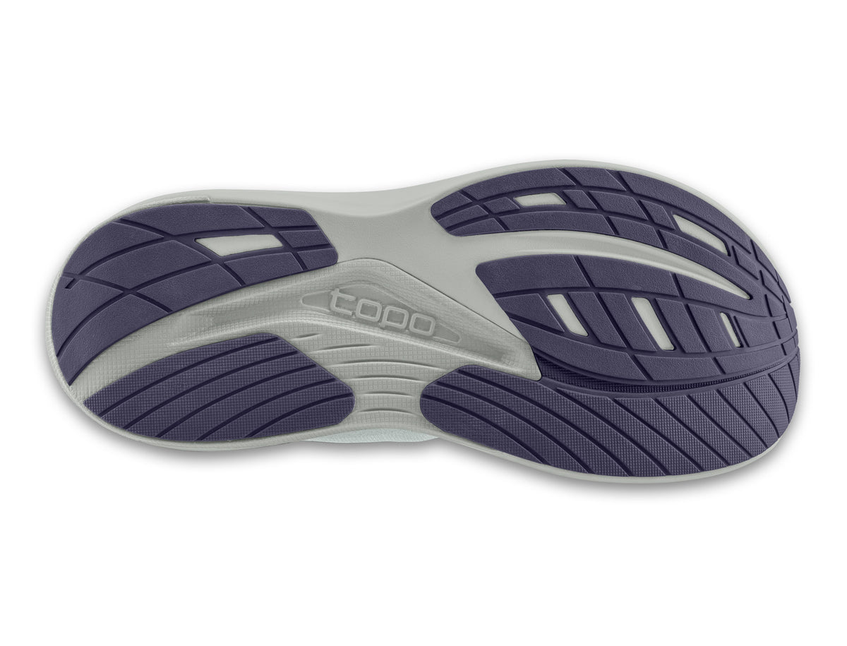 Men's Topo Ultrafly 6. Grey upper. Grey midsole. Bottom view.