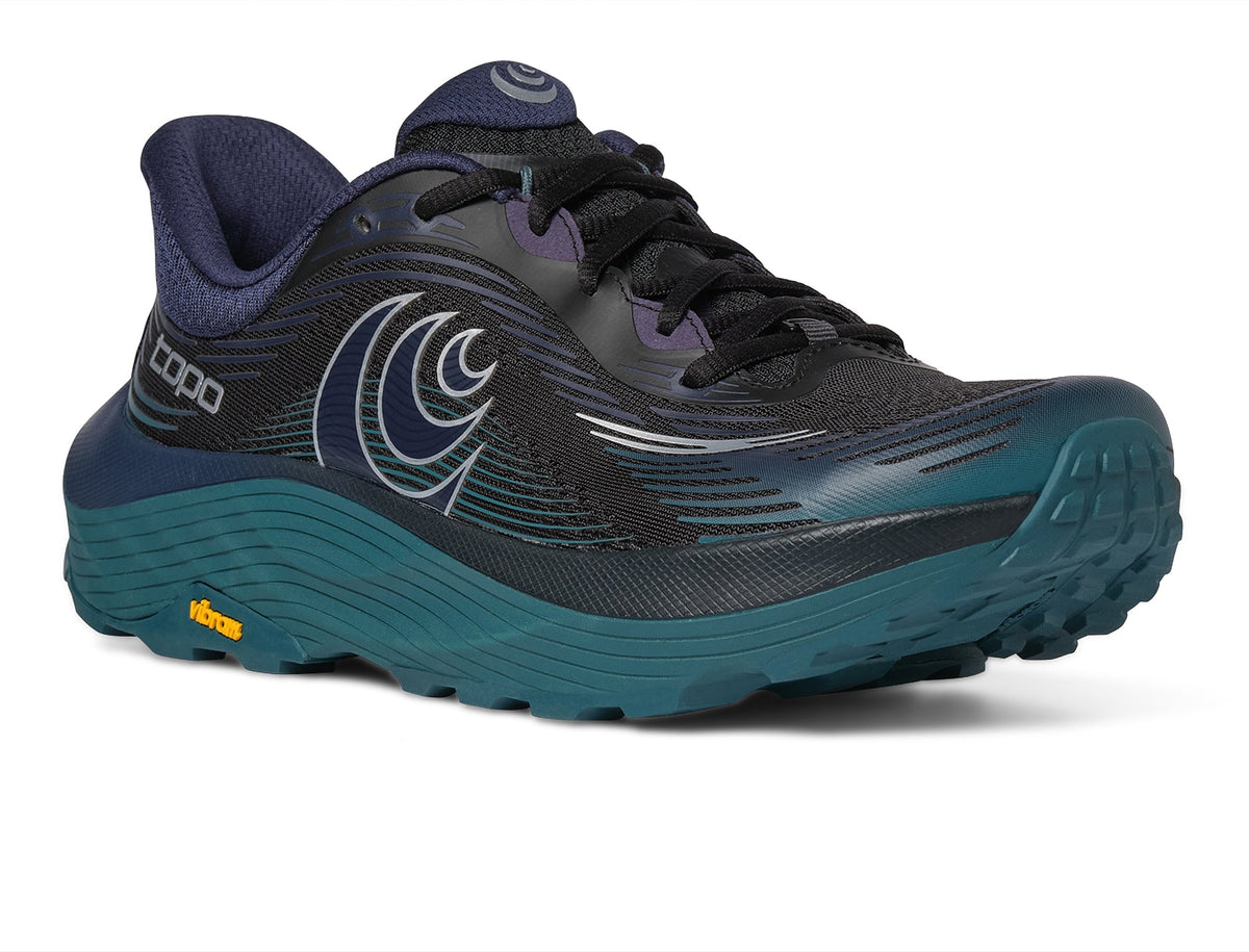Men's Topo Ultraventure 5 in Black/Dark Teal – lateral view.