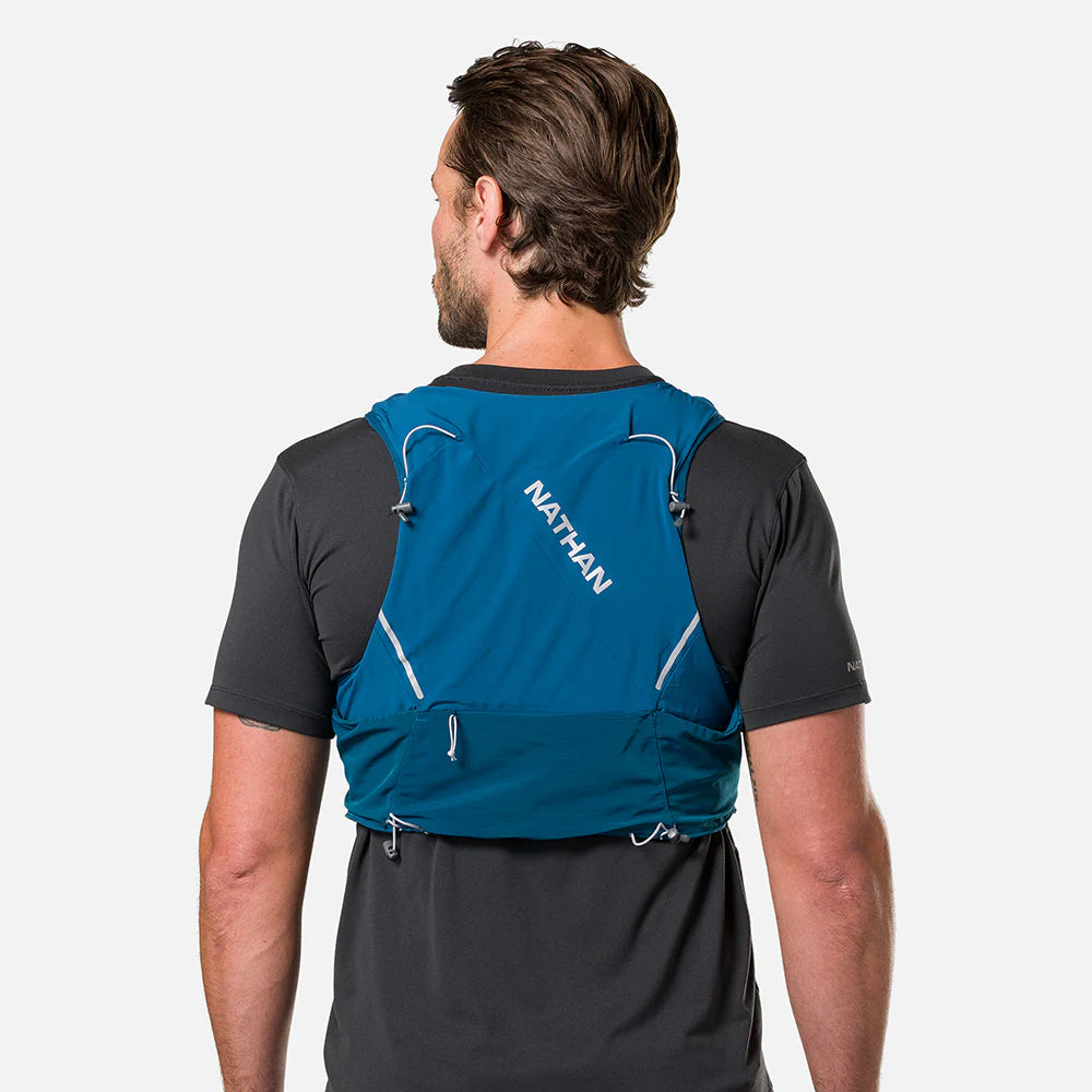 Nathan Pinnacle Pro 6 liter hydration vest. Blue.