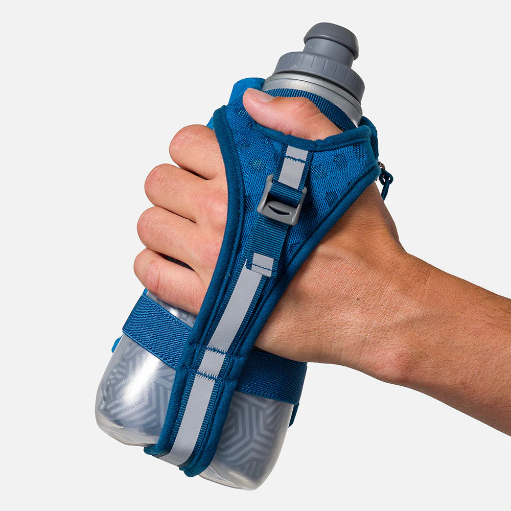 Nathan Speed Draw 2 Insulated. 18oz. Deep Blue/Reflective Silver.