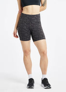 Women's Oiselle Pockito 6" Shorts. Dark Grey.