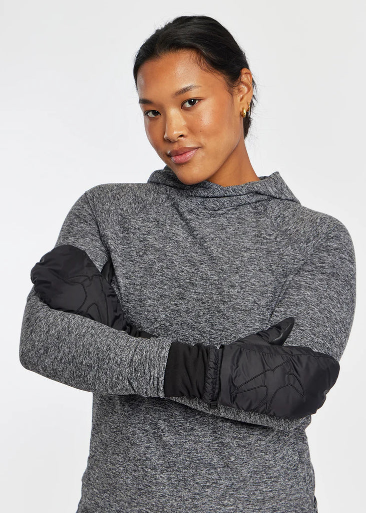 Women's Oiselle Puff Mittens. Black