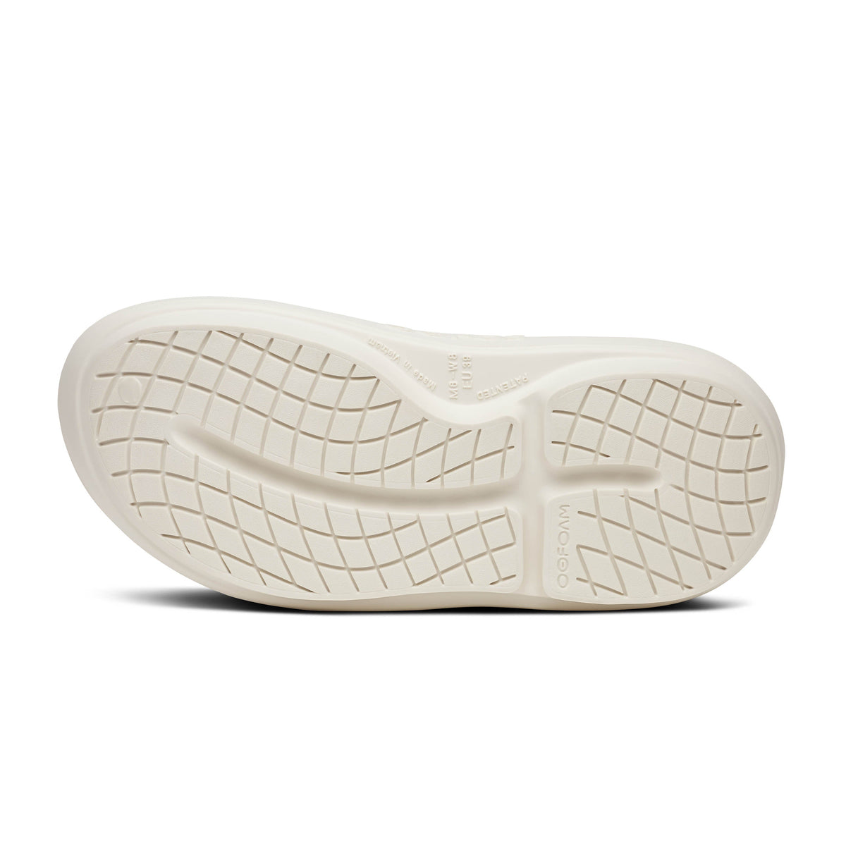 Oofos OOcloog+ in Chalk, outsole view