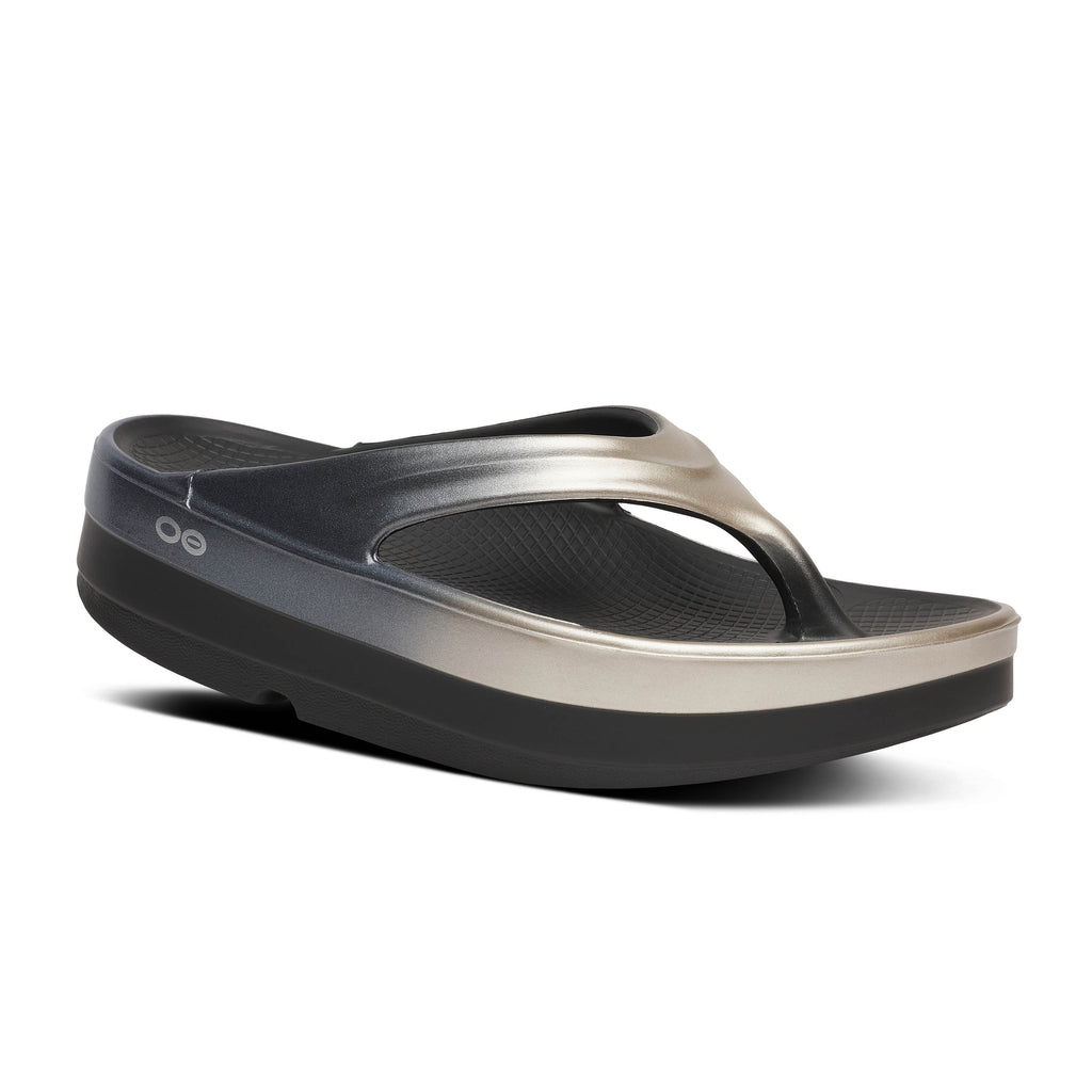 Women's Oofos OOlala Limited Sandal | Pebble – Confluence Running