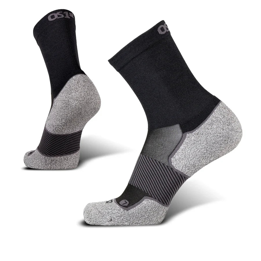O1st Active Comfort Crew Socks. Black.