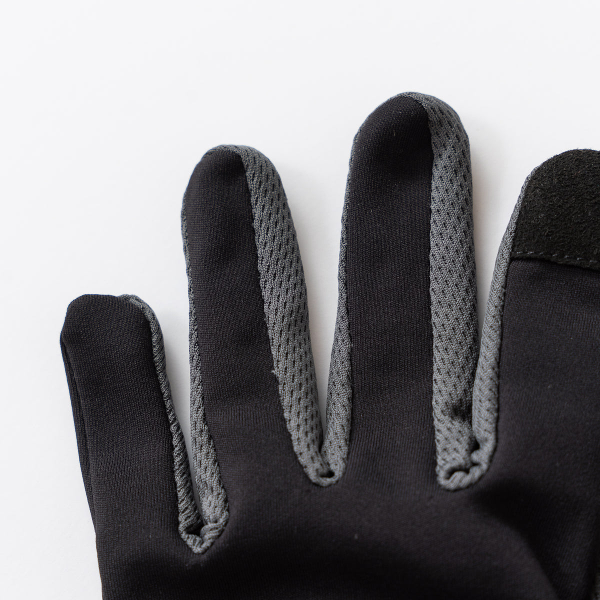 rabbit Tech Gloves in Black touchscreen detail