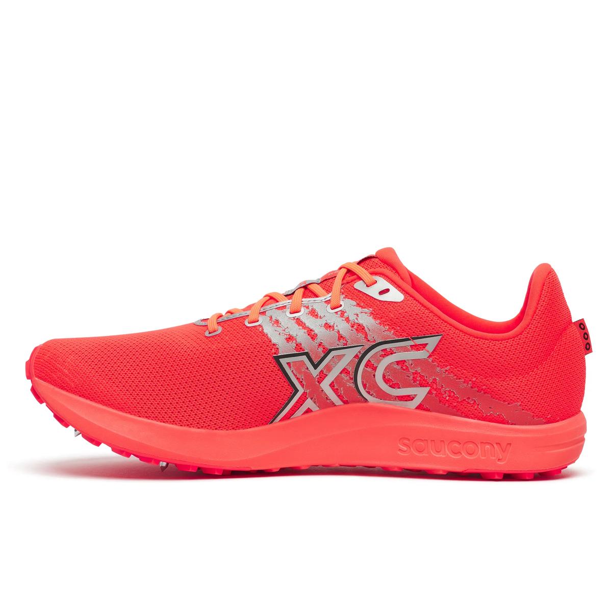 Saucony Kilkenny XC 10 in ViziRed/Silver – medial view.