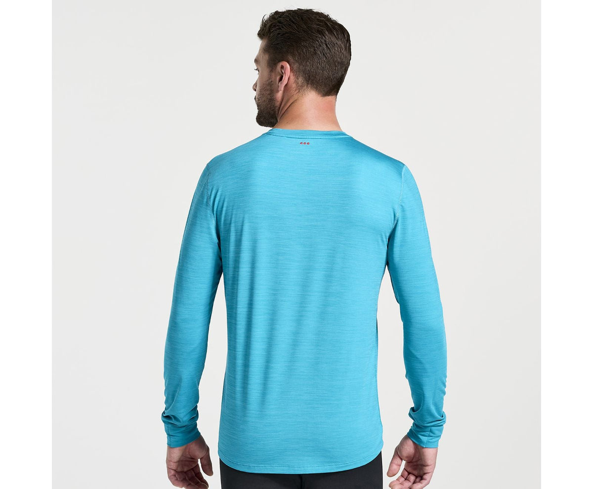 Men's Saucony Boulder Base Layer. Green/Blue. Rear view.