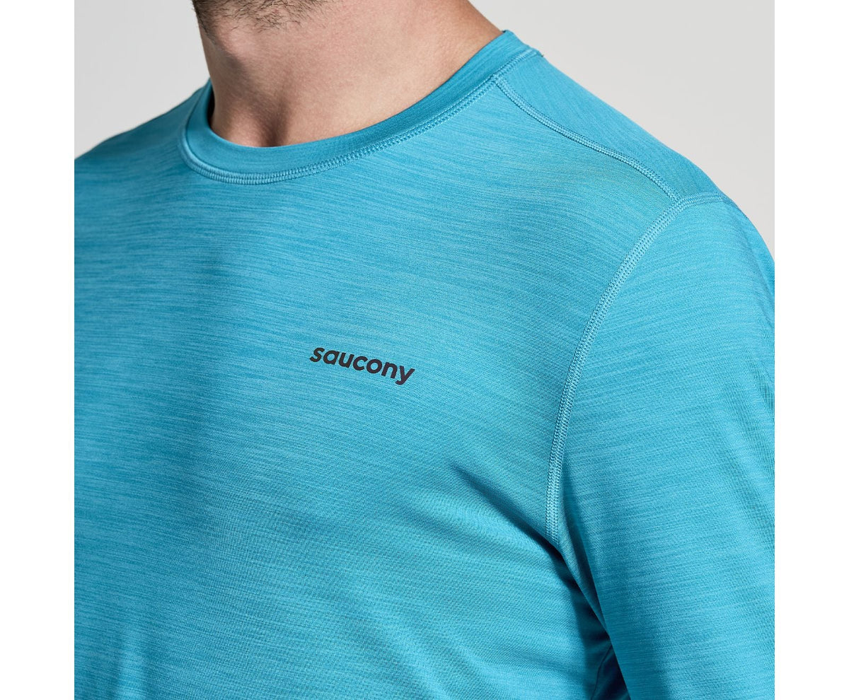 Men's Saucony Boulder Base Layer. Green/Blue. Front view.