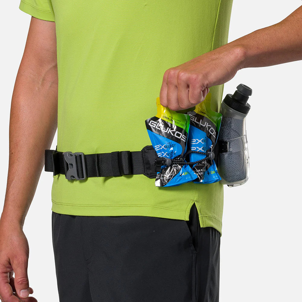 Unisex Nathan TrailMix Plus 3.0 Insulated Hydration Belt. Black. Side view.