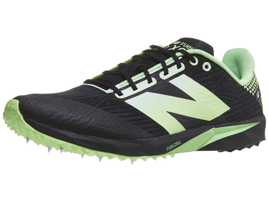 Unisex New Balance FuelCell XC7 v5. Black upper. Black midsole. Lateral view.