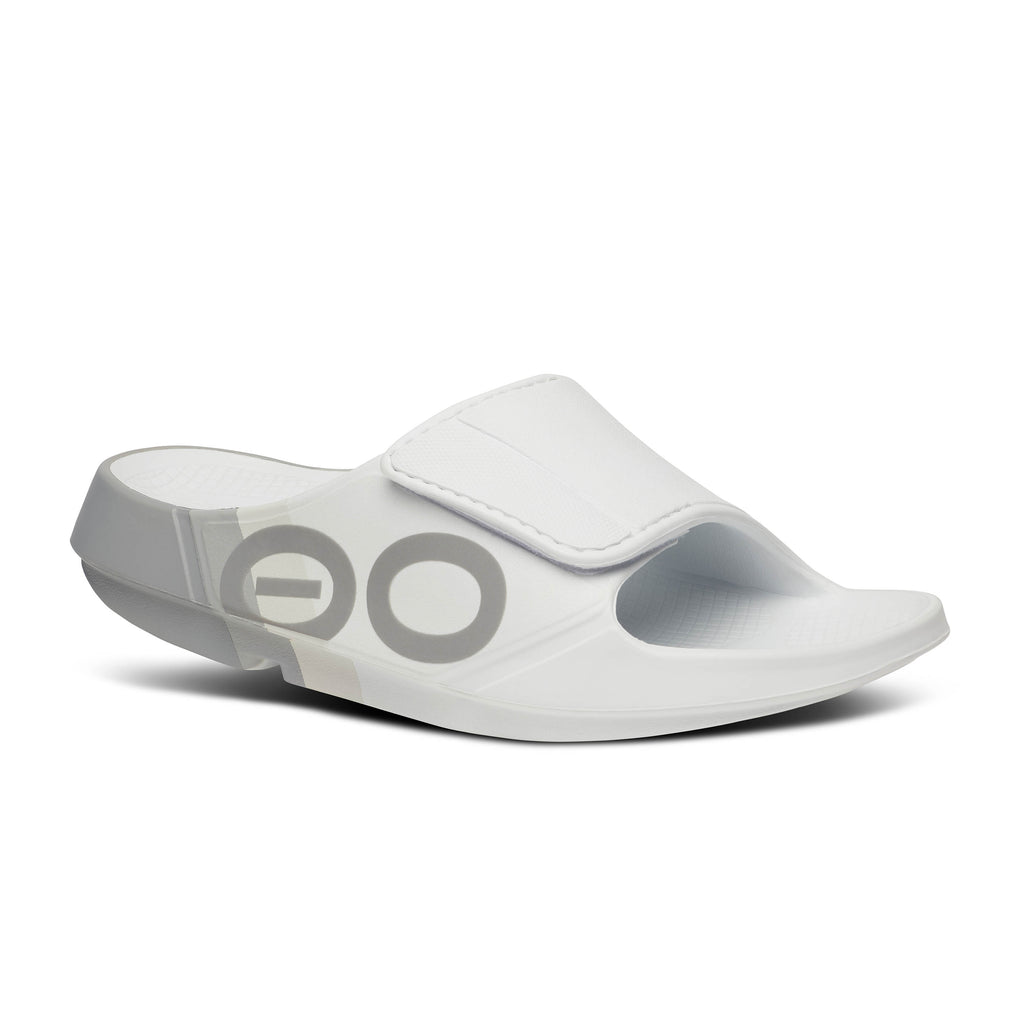Unisex Oofos Ooahh Sport Flex Sandal. White and grey. Lateral view.