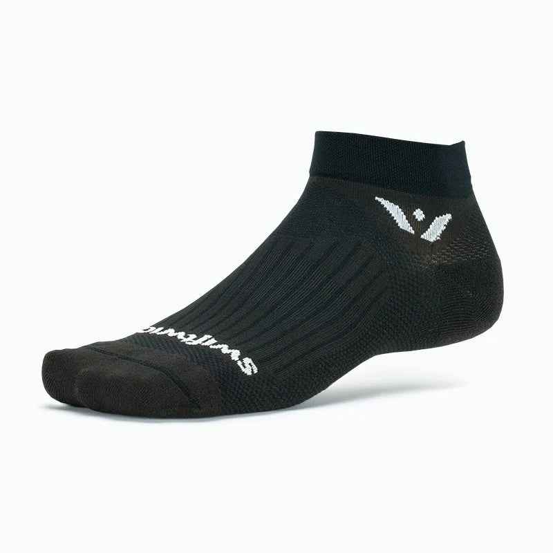Unisex Swiftwick Aspire One. Black. Lateral view.