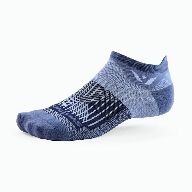 Unisex Swiftwick Aspire Zero Tab. Light Blue. Lateral view.