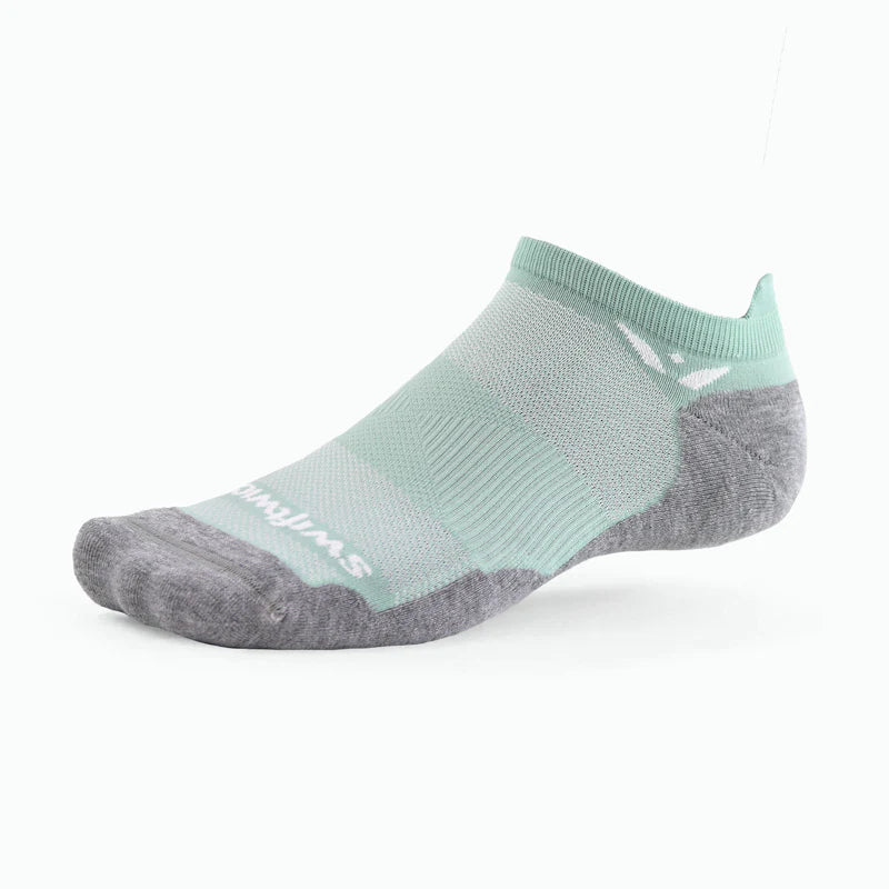 Unisex Swiftwick Maxus. Light Green. Lateral view.